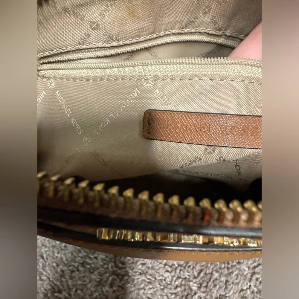 Michael Kors Jet Set Travel Tan Leather Dome Crossbody